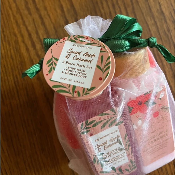 3 Piece Bath Set - Picture 3 of 6